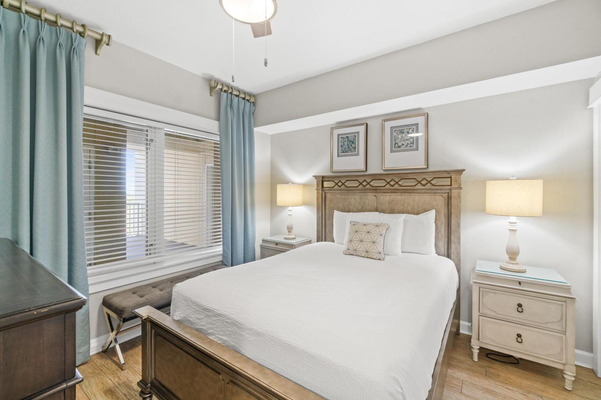 Grand Panama By Panhandle Getaways Panama City Beach Room photo